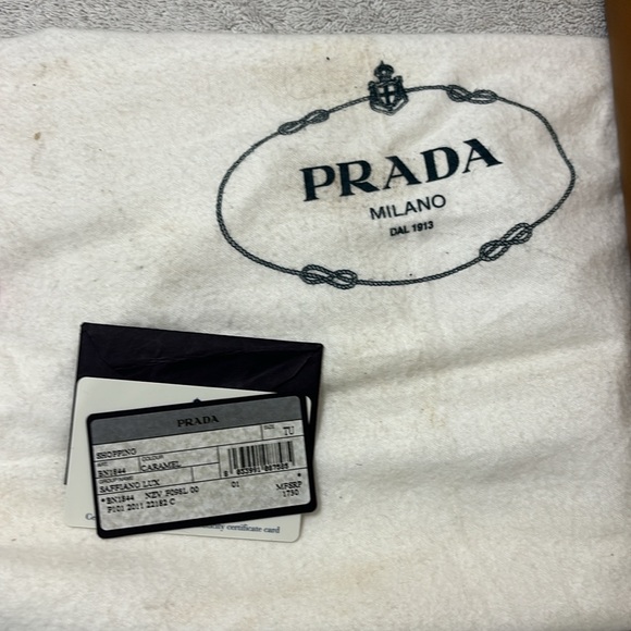 PRADA Lux Saffiano Leather Tote- camel- no zipper - Picture 6 of 15